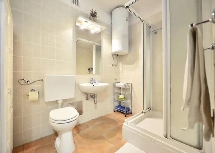 Apartment Doverska *