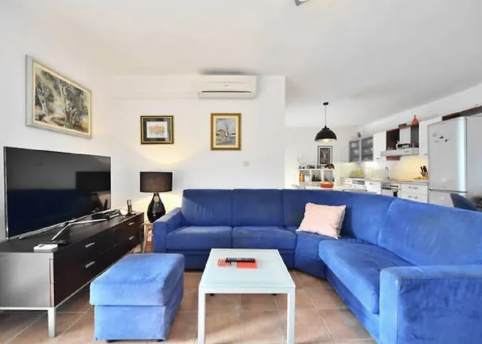 Apartment Doverska *